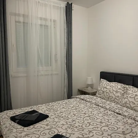 Cvetanov Trg Lux 4 * Belgrad