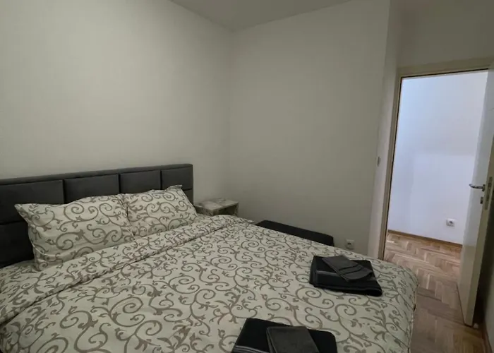 Apartman Cvetanov Trg Lux 4