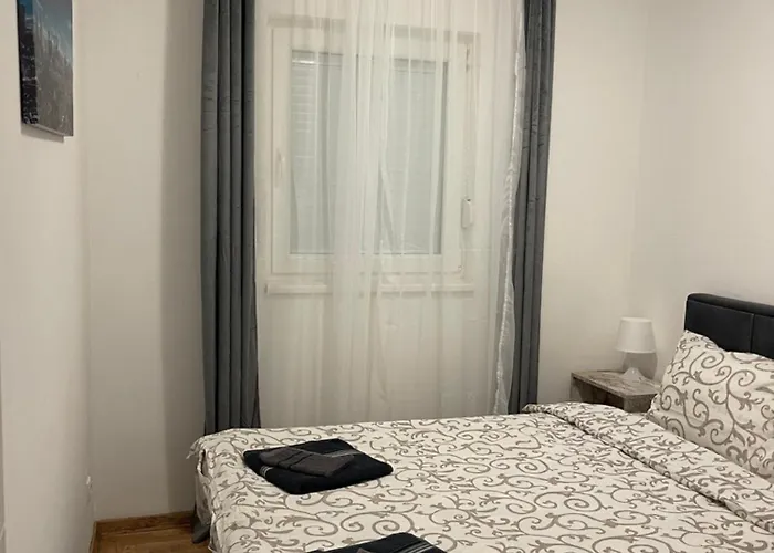 Cvetanov Trg Lux 4 Apartman